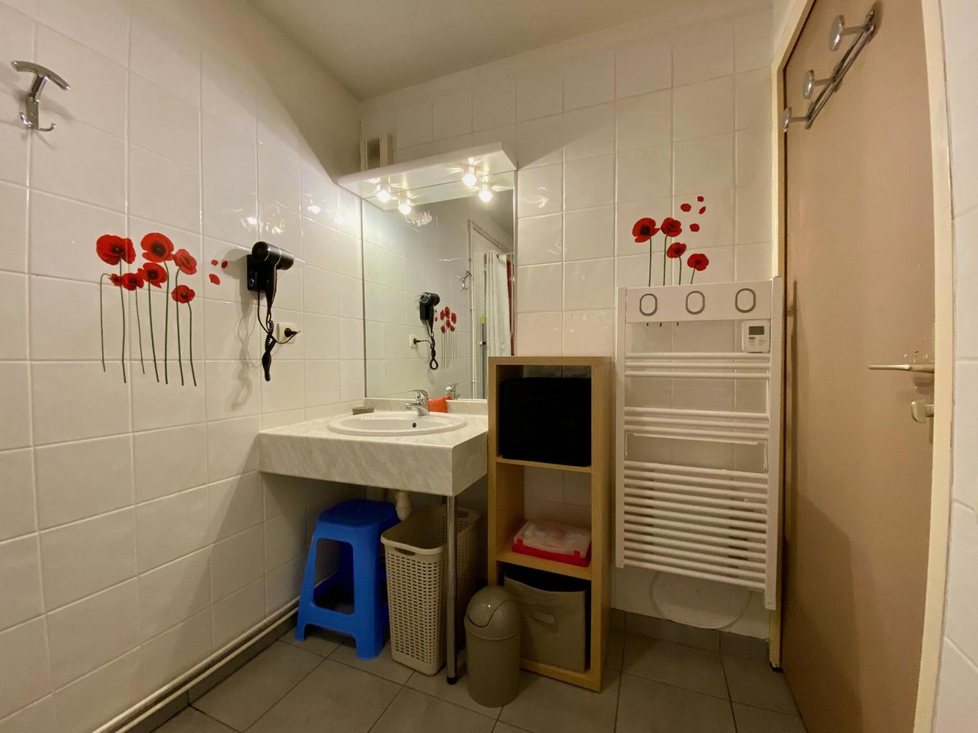 Charmant Logement De Plein Pied Avec Piscine 2* Loudenvielle Exterior photo