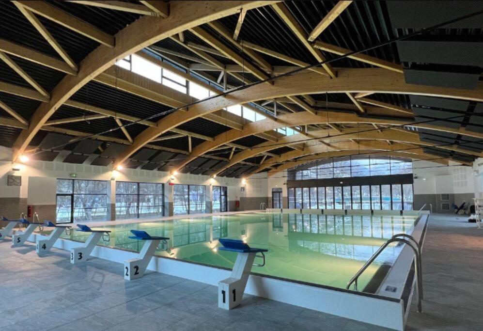 Charmant Logement De Plein Pied Avec Piscine 2* Loudenvielle Exterior photo